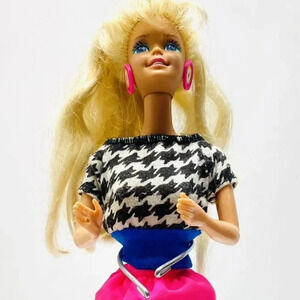 MATTEL BARBIE Doll Blond Hair Blue Eyes Earrings Two Piece Outfit 12" Tall Used